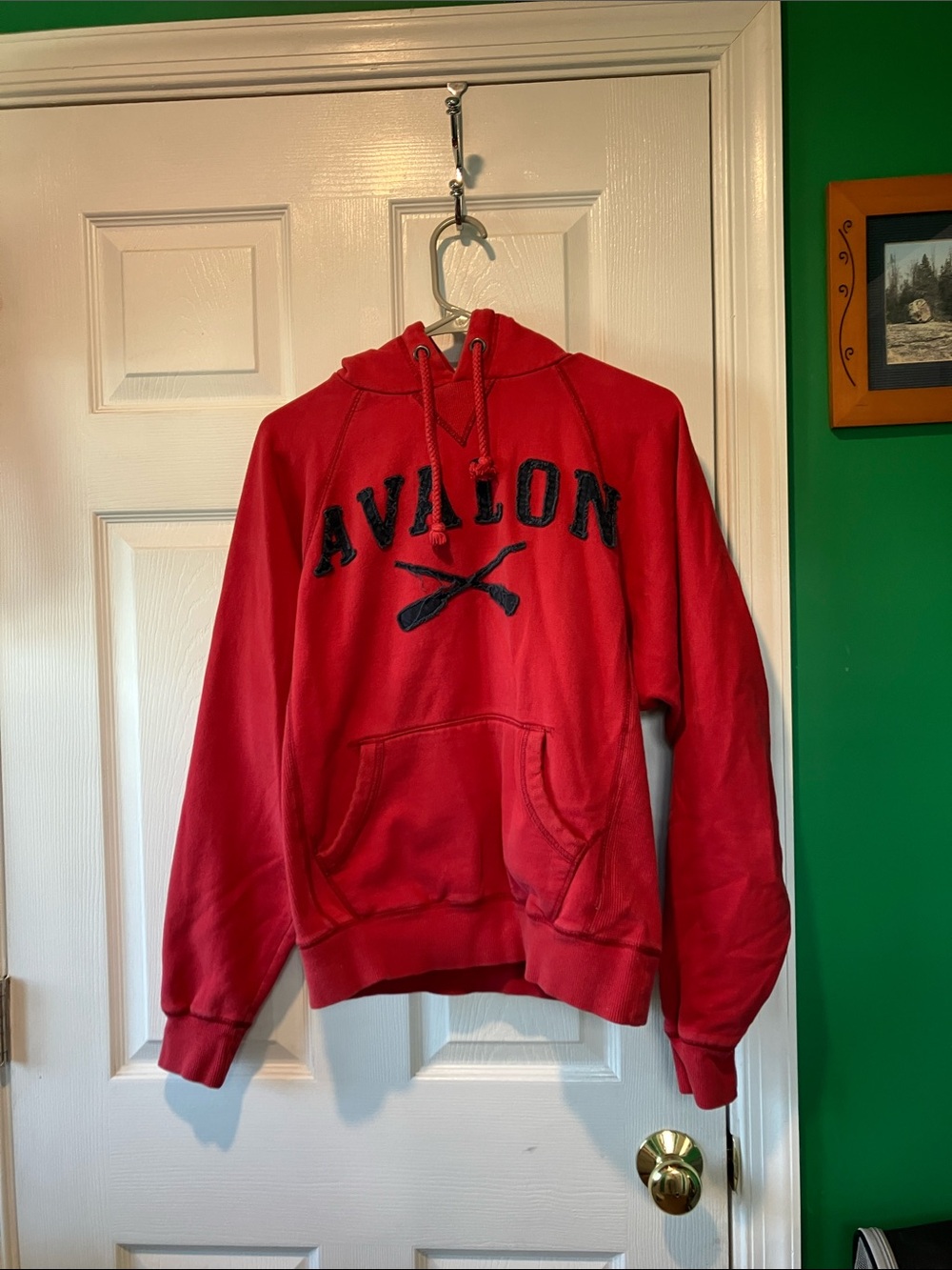 Avalon Red Hooded Pullover hoodie with Navy Applique women’s small top